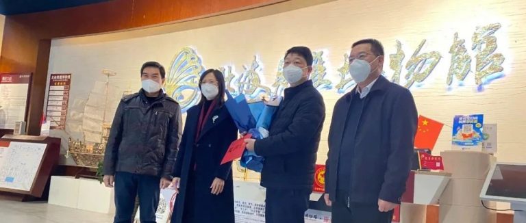 祝福傳佳節(jié)　問候暖人心